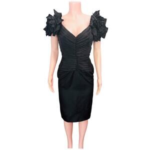Tadashi Shoji Black Ruched Semi Formal Dress Dramatic Shoulders Small/Medium